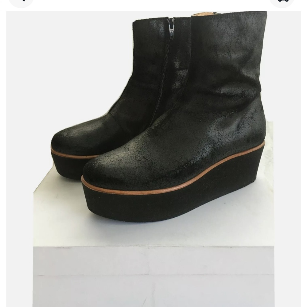 MM6 Maison Margiela Flocked Velvet Platform Boot